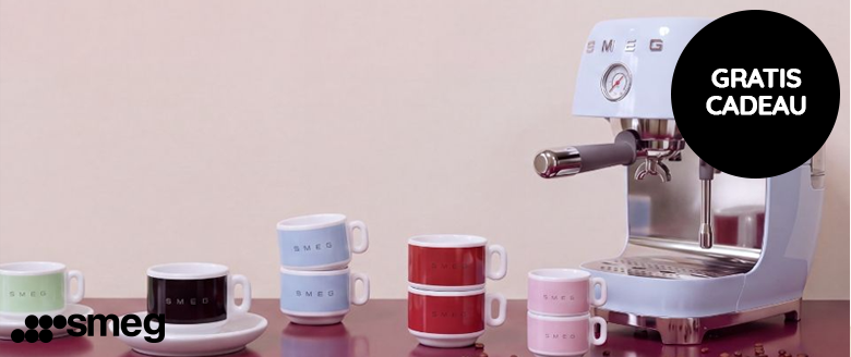 Nu gratis set koffiekopjes bij een SMEG koffiezetapparaat